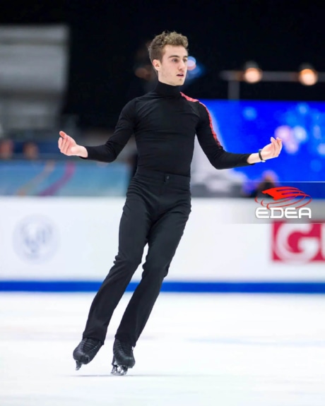 Ice Gallery Skates U.S.